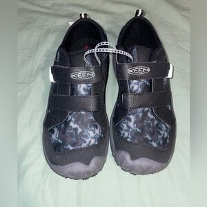 Keen speed hound sneakers big kids 5